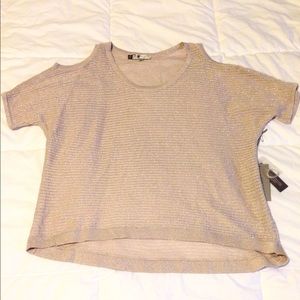 Jennifer Lopez Cold Shoulder Top